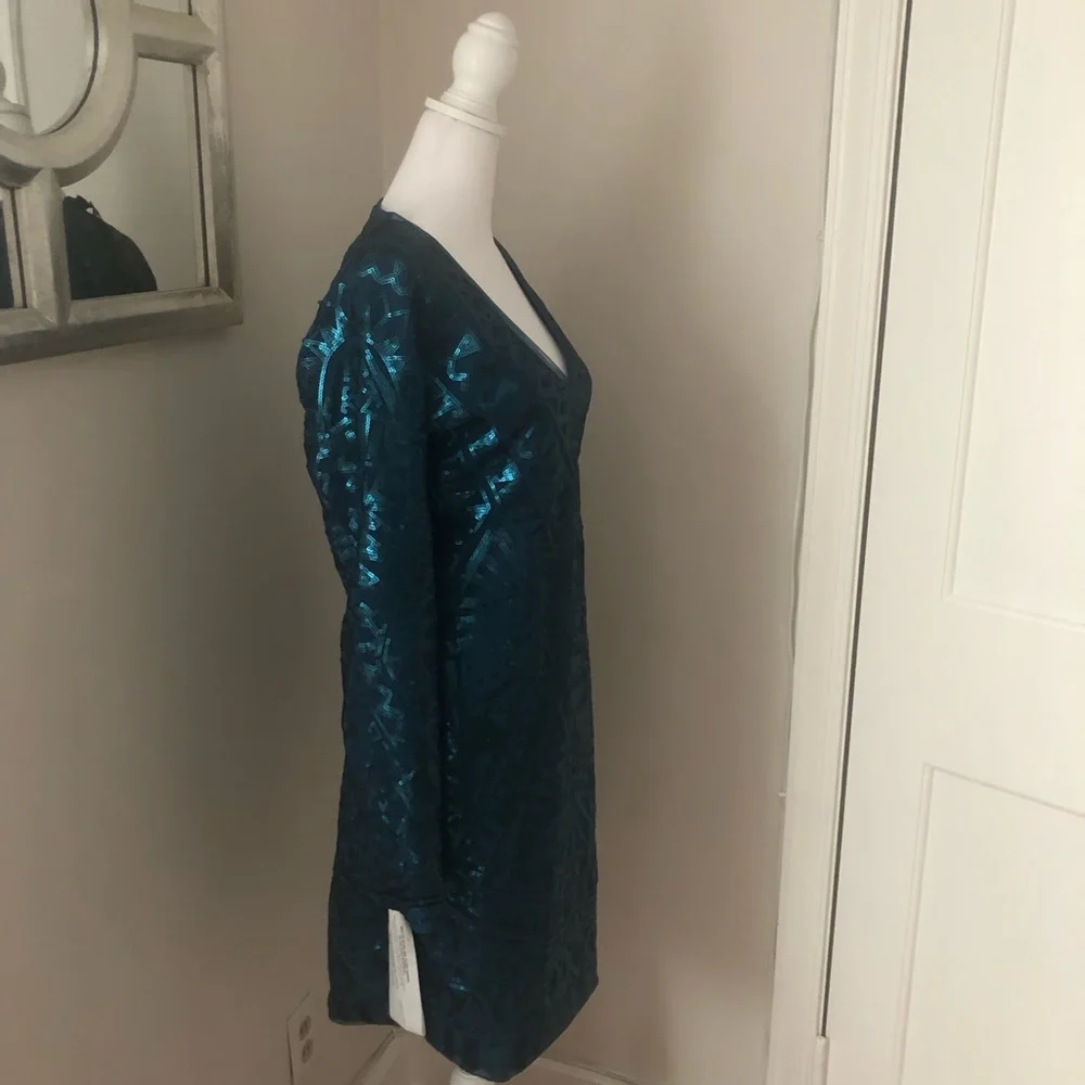 NWT BCBGMAXAZRIA Morris Bodycon Art Deco V neck dress - Picture 4 of 8